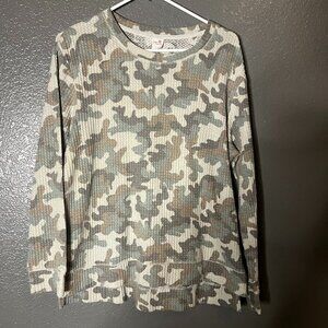 Secret Treasures Women’s Large Camo Waffle Knit Long Sleeve Top L